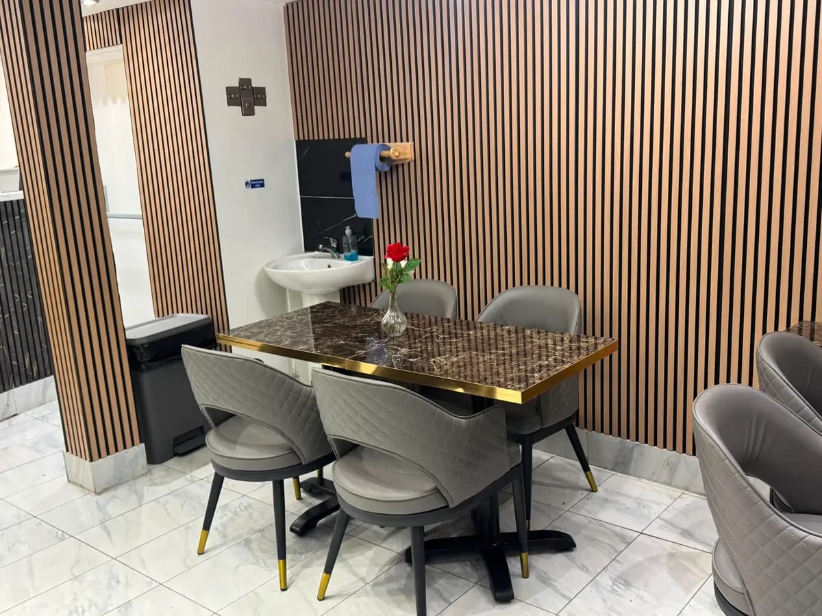 Main Dining Room Atmosphere